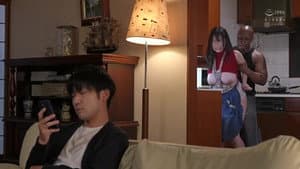 ワイルド式日本人妻の寝取り方-実写版- WANZ初コミックコラボ＆黒人解禁　売上５万部！爆乳肉妻が犯され堕ちた黒人NTRを実写化！ — foto 1