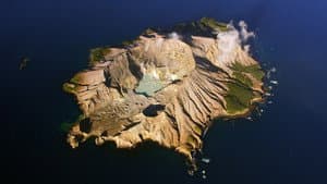 Countdown to Disaster: The Eruption of White Island — foto 1