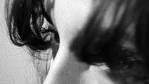 A Woman in Trouble Is a Temporary Thing — foto 1