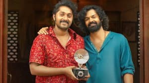 വർഷങ്ങൾക്ക് ശേഷം — foto 1