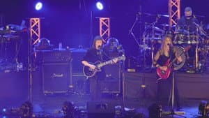 Steve Hackett - The Lamb Stands Up Live at the Royal Albert Hall — foto 2