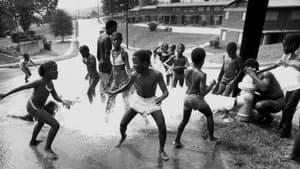 East Lake Meadows: A Public Housing Story — foto 1