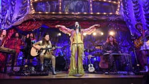 Acústico MTV: Manu Gavassi canta Fruto Proibido — foto 1