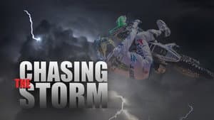 Chasing The Storm — foto 1