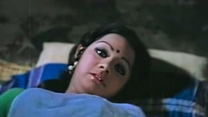 பதினாறு வயதினிலே — foto 1