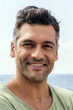 Στέλιος Κρητικός