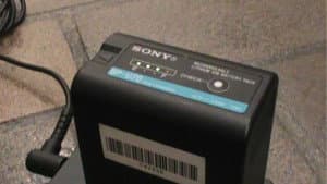 waiting for a battery to charge — foto 1