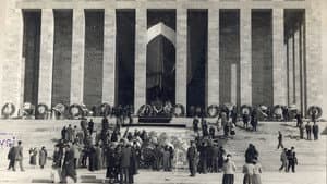 Turkey Mourns Kemal Ataturk — foto 1