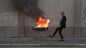 Maurizio Cattelan: Be Right Back — foto 1