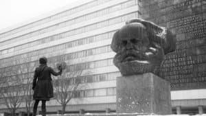 Karl Marx City — foto 1