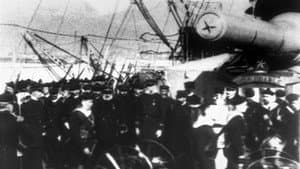 Défilé d’inspection à bord des artilleurs et torpilleurs mineurs — foto 1