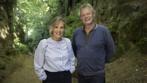 Mel Giedroyc & Martin Clunes Explore Britain by the Book — foto 1