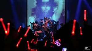 The 1st World Tour ‘WARNING’ — foto 1