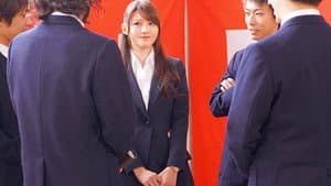 卒業式、教え子達に屈辱的に輪姦されたワタシ… — foto 3