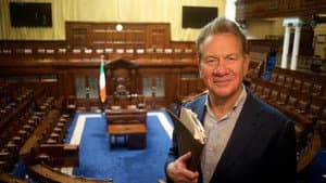 Hawks and Doves: The Crown and Ireland's War of Independence — foto 1