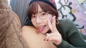 「もう吹いてるってばぁ！」深田えいみの逆ナン逆レイプ痴女ドキュメント　 拘束され身動き出来ず、いきなり連射＆男潮で犯されちゃったボク — foto 1