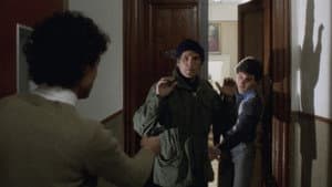 Un uomo in ginocchio — foto 7