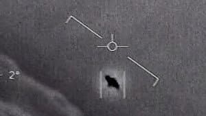 UAP: Unidentified Aerial Phenomena — foto 1