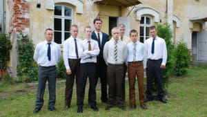 Tummien perhosten koti — foto 3