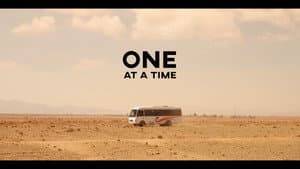 One at a time — foto 2
