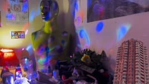 Mirrors — foto 1