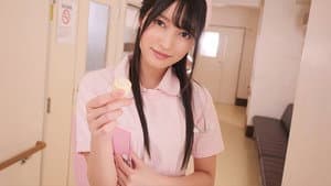 携帯ナースコールで24時間口内射精OK！ 即尺超好きおしゃぶり痴女ナース 藤井いよな — foto 1