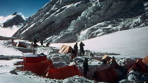 Surrender To Everest — foto 1