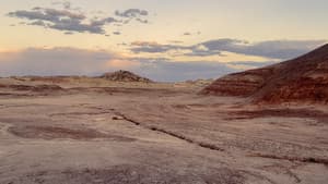 A Planet Painted by Hand — foto 1