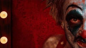 ASYLUM: Cuentos retorcidos de terror y fantasía — foto 1