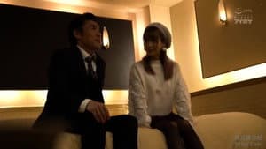 IPX-114 パパ活！ スケベな変態中年おじさんと密会性交を交わす美少女の実態 おじさん（パパ）が撮影したハメ撮り・盗撮映像をAV発売！。桃乃木かな — foto 2