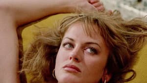 La ragazza dal pigiama giallo — foto 6
