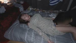 GEBB-025 【推定Jカップ爆乳女編】無防備女 睡眠姦盗撮 — foto 1