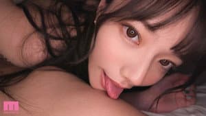 先輩ウチで飲み直しませんか？ 後輩女子社員のパンスト誘惑に甘え ささやき淫語手コキで焦らされ感度高まり始発後もハメ狂った延長交尾17発 — foto 1