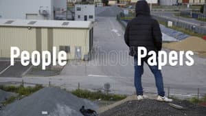People without Papers — foto 1