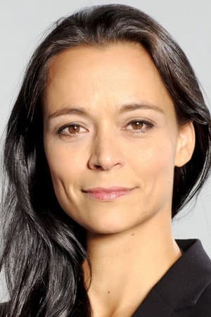 Yvonne De Bark