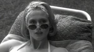 A Gun, a Car, a Blonde — foto 2