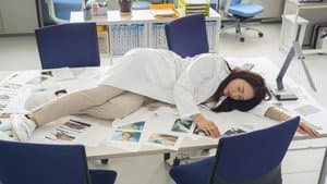女王の法医学～屍活師～ — foto 1