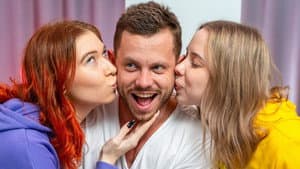 Party of Three — foto 2