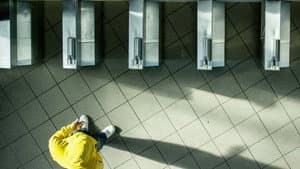 Mr. Yellow Sweatshirt — foto 1