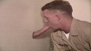 Barracks Glory Hole 1 — foto 1