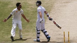 The Urn Returns — foto 1