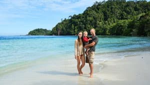 Ed Stafford: Familia Salvaje — foto 1