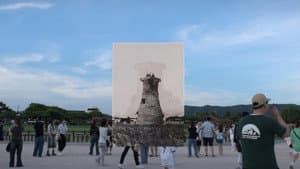 황폐한 사원에 걸린 달 — foto 4