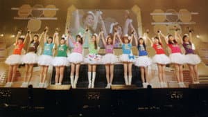 モーニング娘。 コンサートツアー 2012春 Solo 高橋愛 ～ウルトラスマート～ 新垣里沙 光井愛佳 卒業スペシャル — foto 1