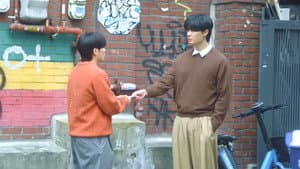 체크 남방을 입은 사내 — foto 4