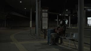 夜明けまでバス停で — foto 1