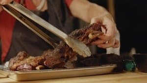Esta carne se corta sola