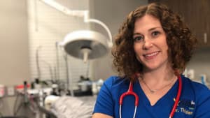 Dr. T, Lone Star Vet — foto 9