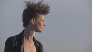 Eine flexible Frau — foto 1