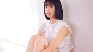 新人 19歳AVデビュー FIRST IMPRESSION 136 純心少女 ―幼くも力強い大きな瞳の少女― もなみ鈴 — foto 1